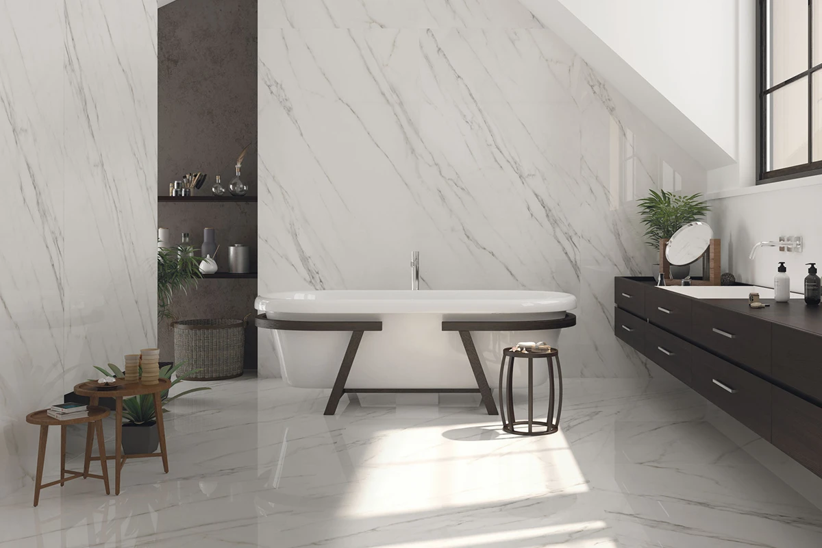 Maximiza tu espacio: Soluciones inteligentes para baños pequeños