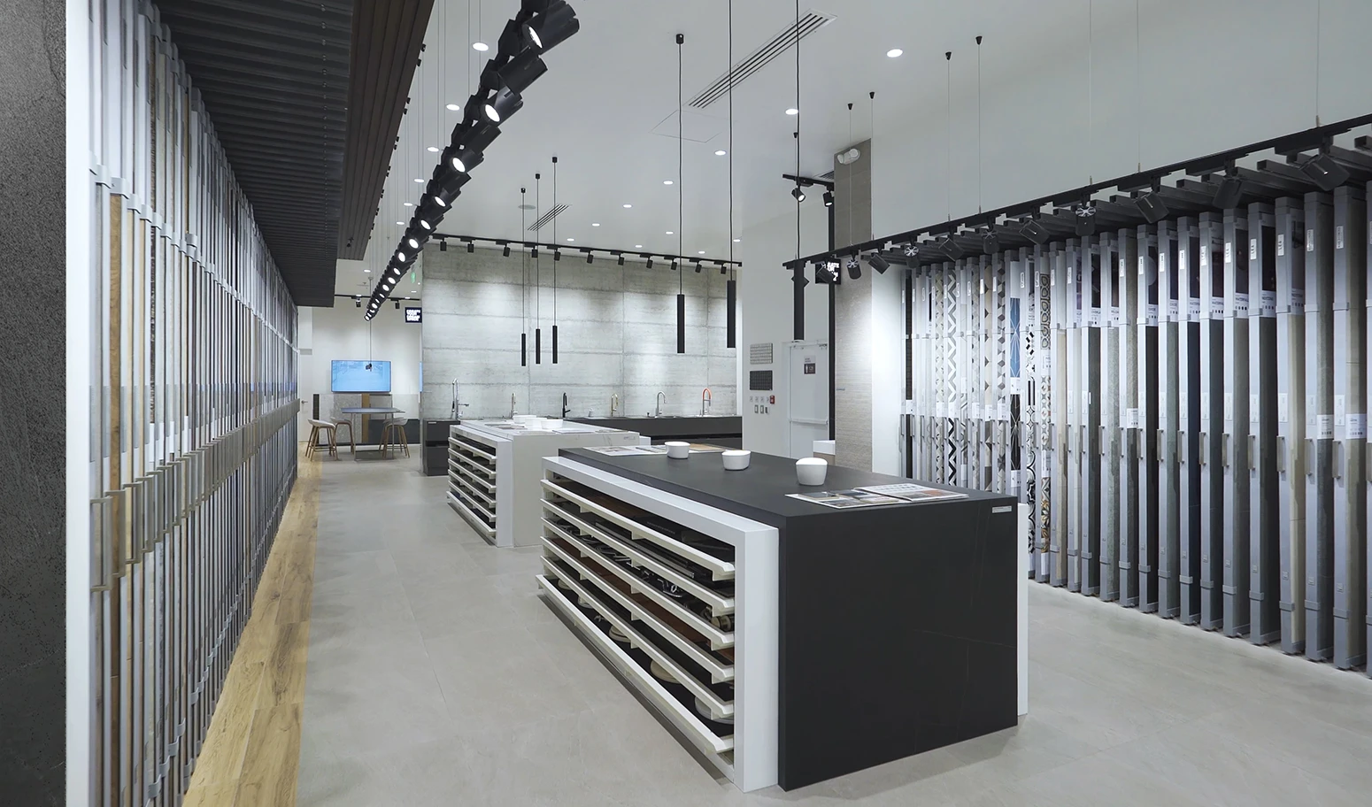 CCS Ferretti UHD Showroom Febrero 27 02 202400 copia - Ferretti Store